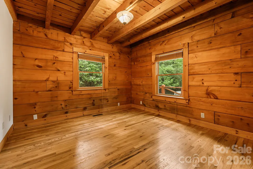 256 Fairway Loop Burnsville, NC 28714