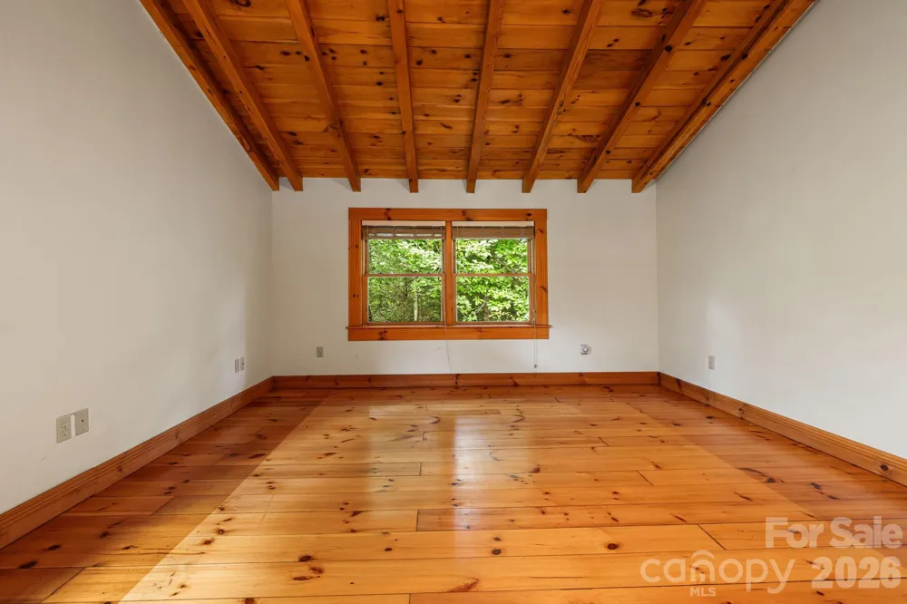256 Fairway Loop Burnsville, NC 28714