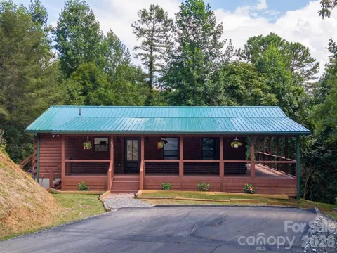 677 Ridgetop Circle
