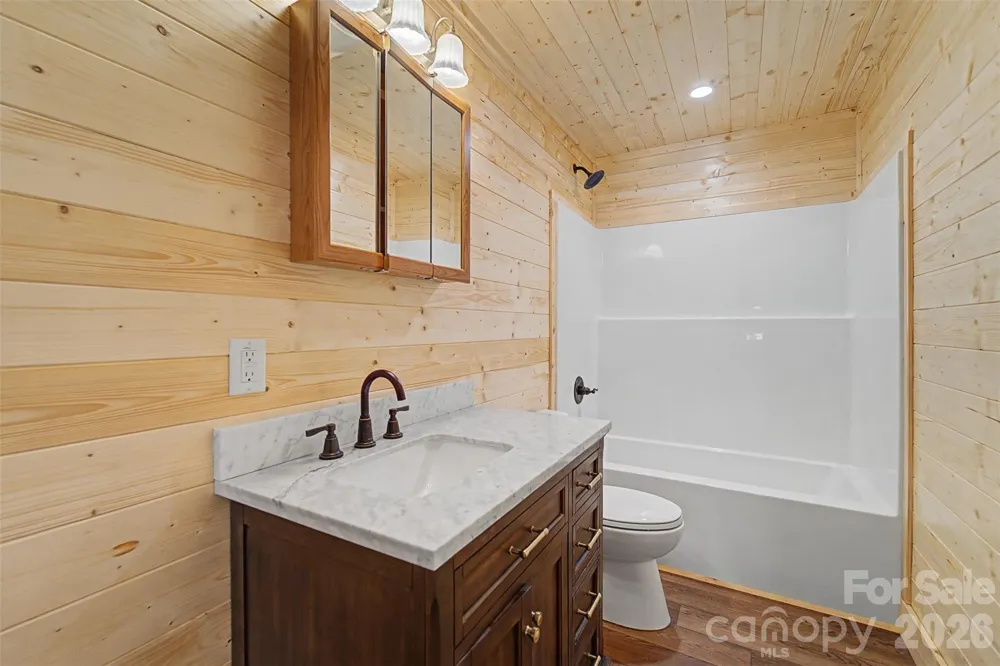 677 Ridgetop Circle Whittier, NC 28789