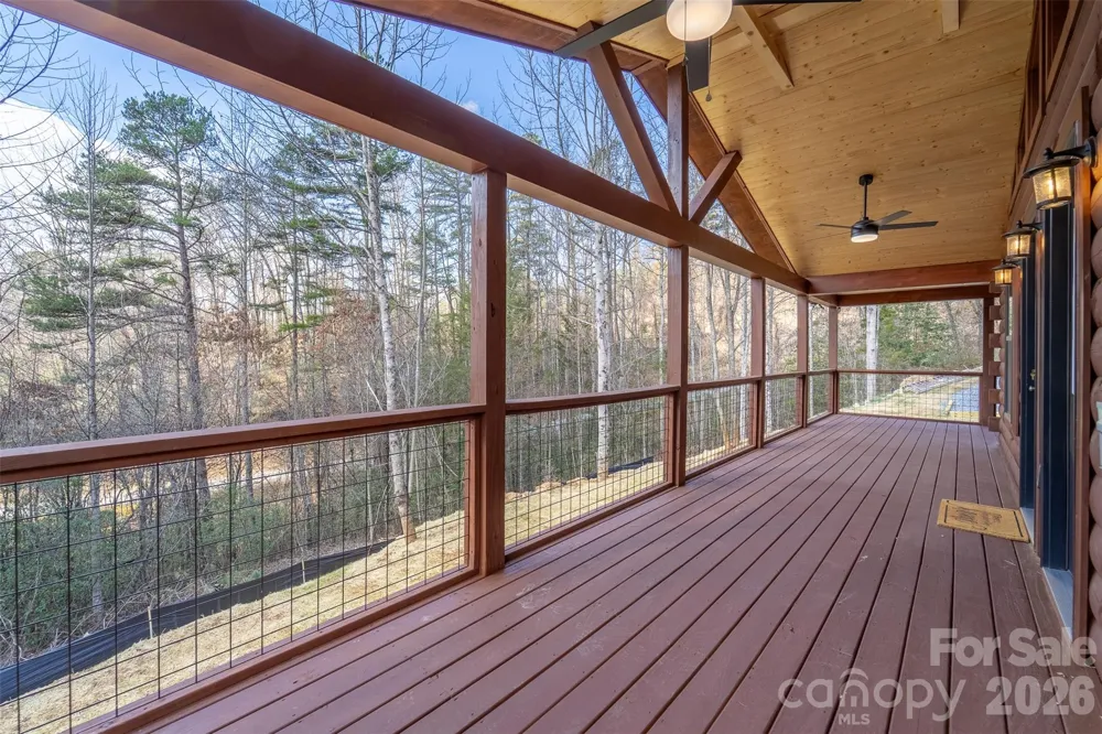 677 Ridgetop Circle Whittier, NC 28789
