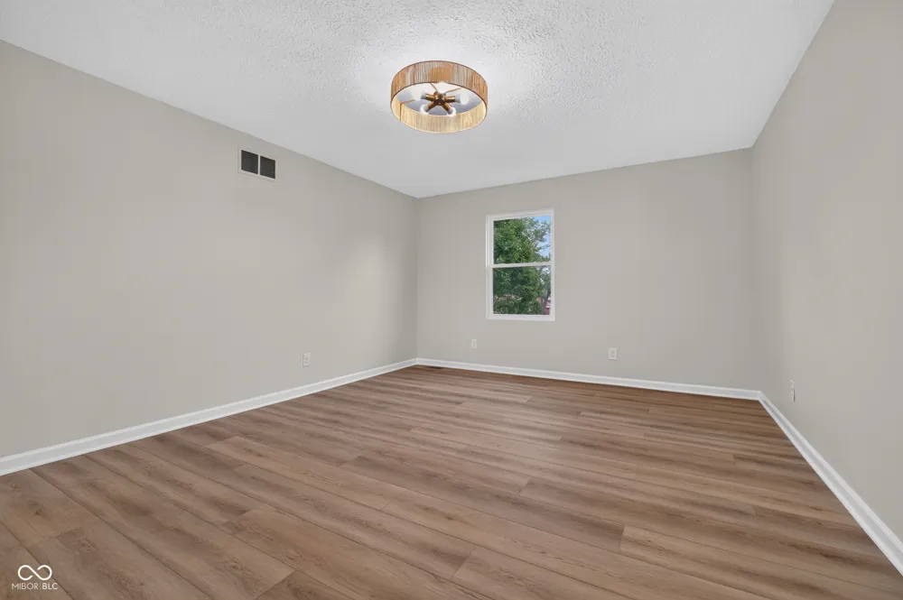 3207 Eden Way Carmel, IN 46033