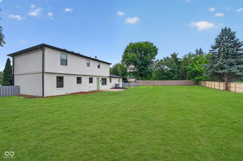 3207 Eden Way Carmel, IN 46033