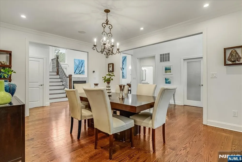 23 Erskine Drive Morristown Town, NJ 07960