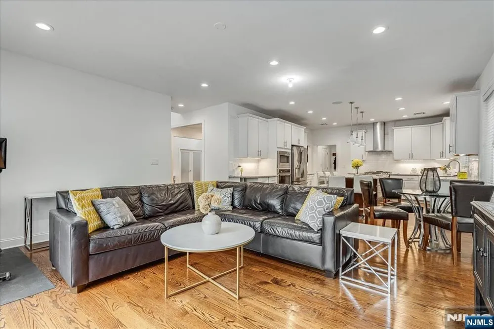 23 Erskine Drive Morristown Town, NJ 07960