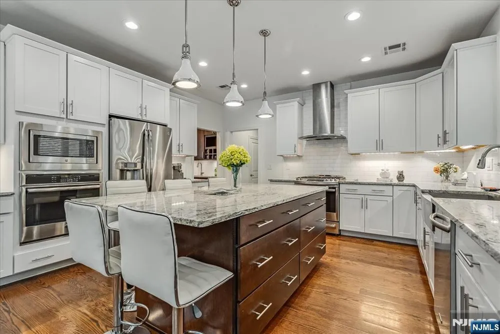 23 Erskine Drive Morristown Town, NJ 07960
