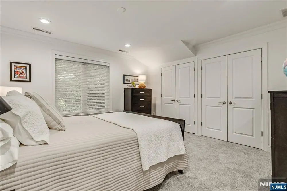 23 Erskine Drive Morristown Town, NJ 07960