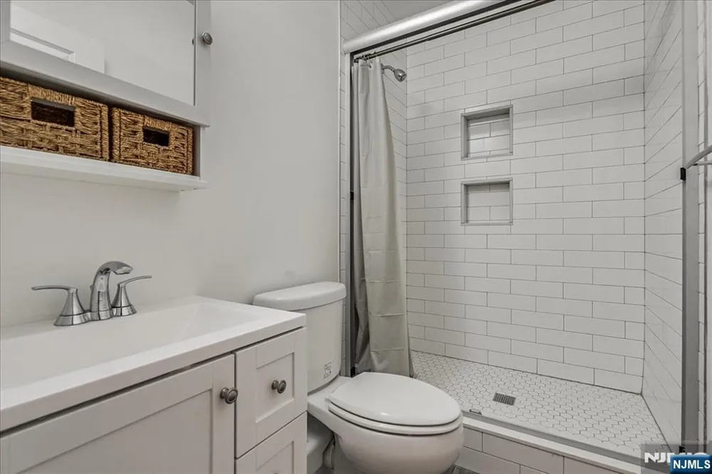 23 Erskine Drive Morristown Town, NJ 07960