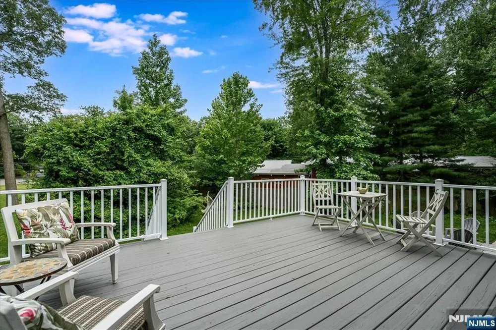 23 Erskine Drive Morristown Town, NJ 07960