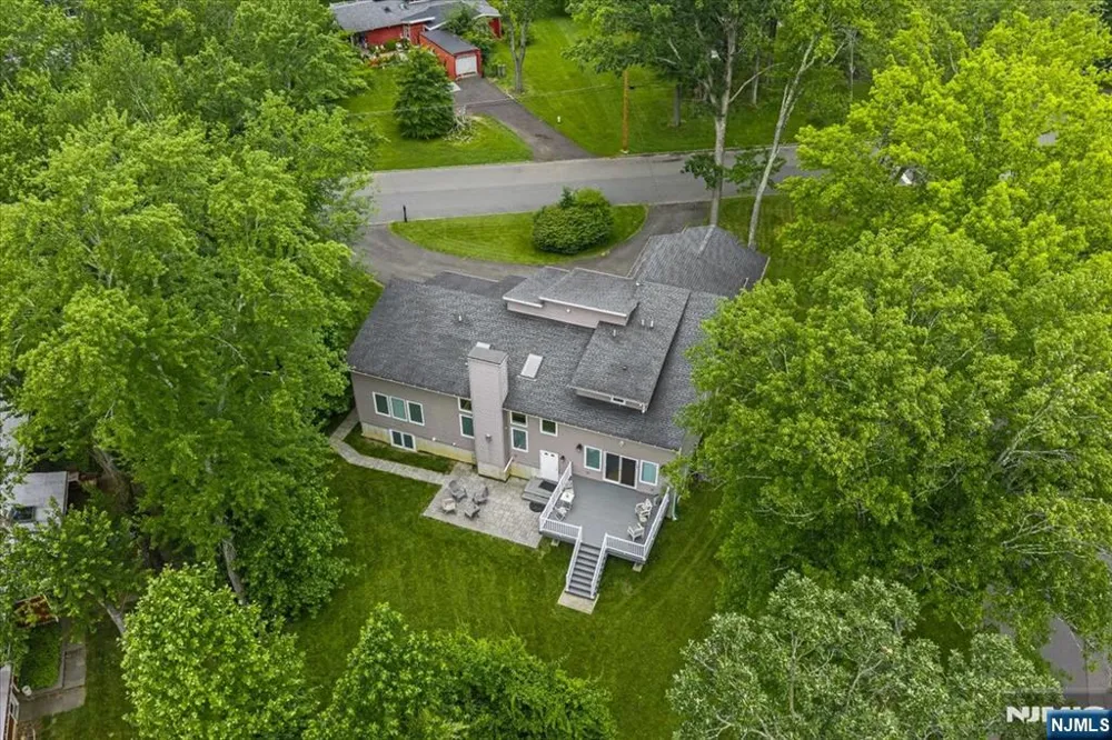 23 Erskine Drive Morristown Town, NJ 07960