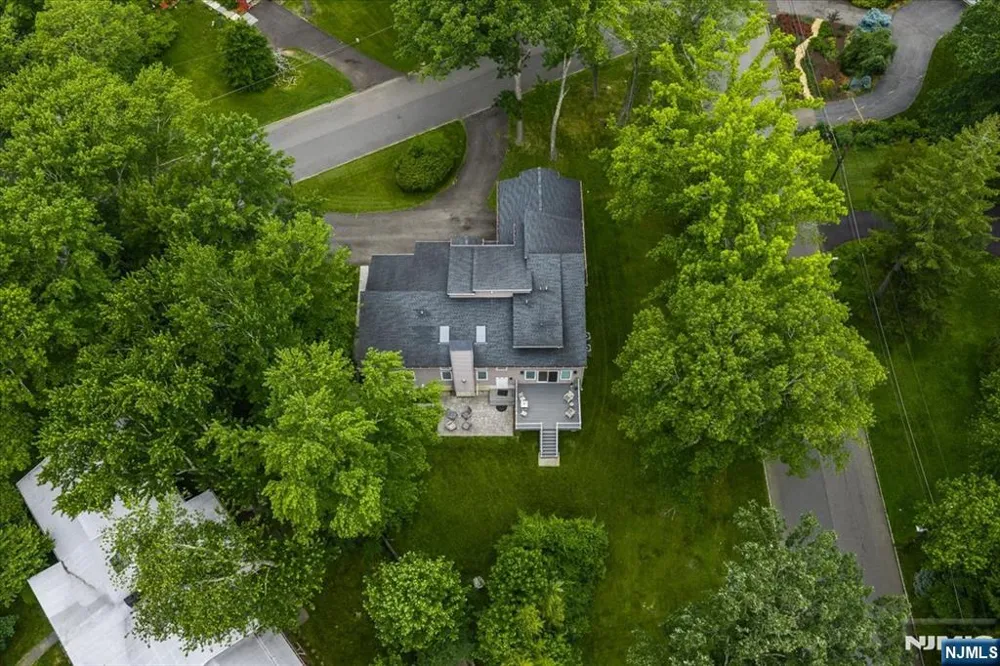 23 Erskine Drive Morristown Town, NJ 07960