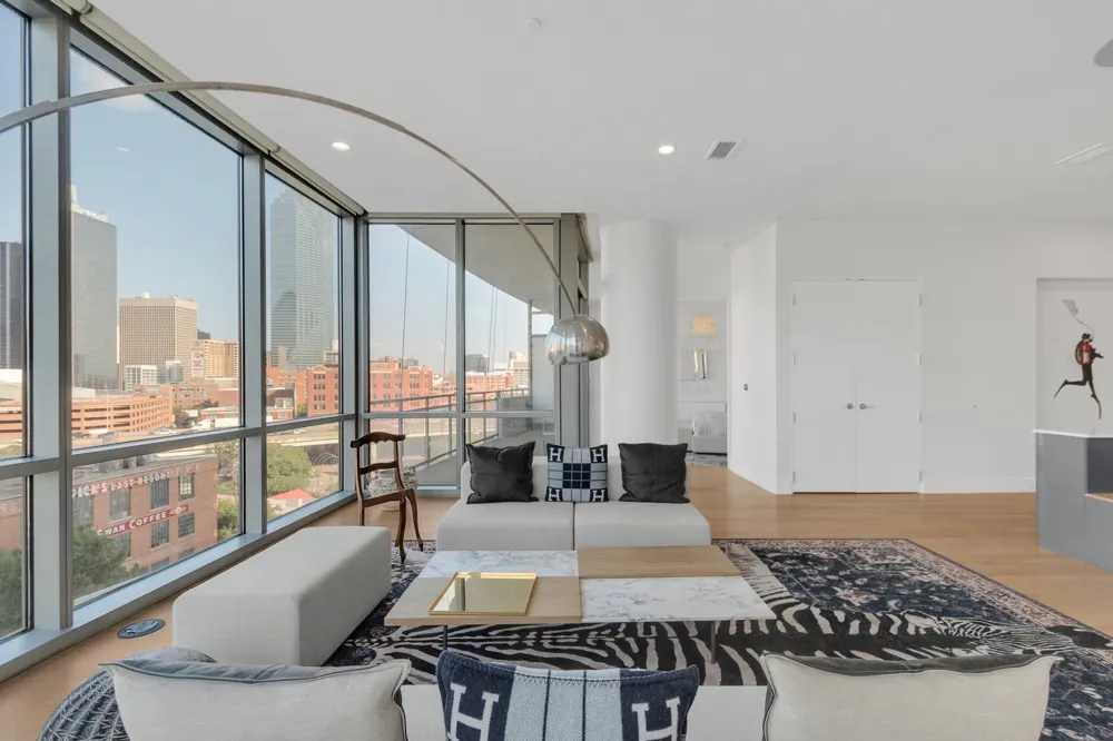 2200 Victory Avenue #802 Dallas, TX 75219