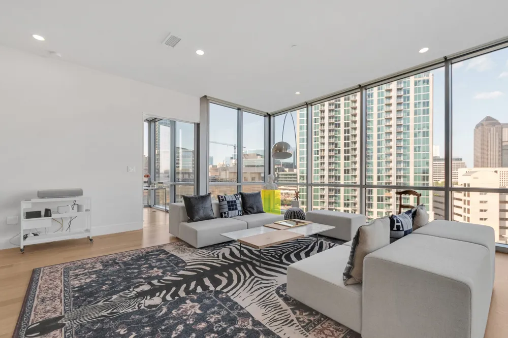 2200 Victory Avenue #802 Dallas, TX 75219