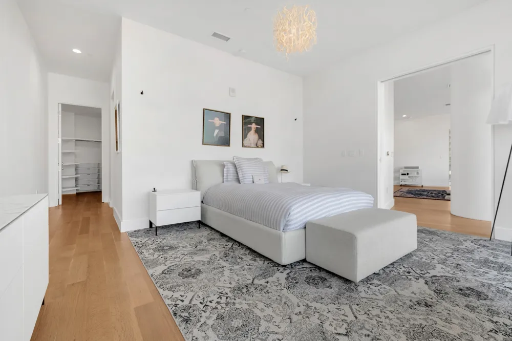 2200 Victory Avenue #802 Dallas, TX 75219