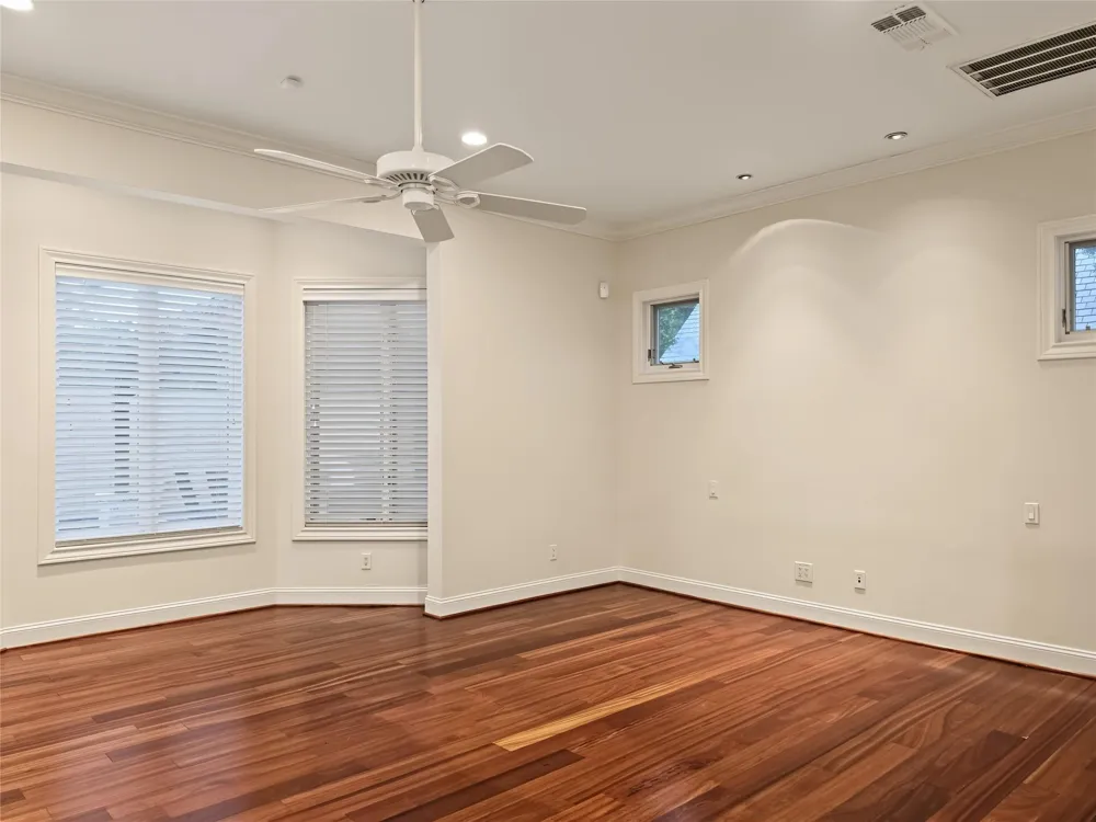 12018 Surrey Lane Bunker Hill Village, TX 77024
