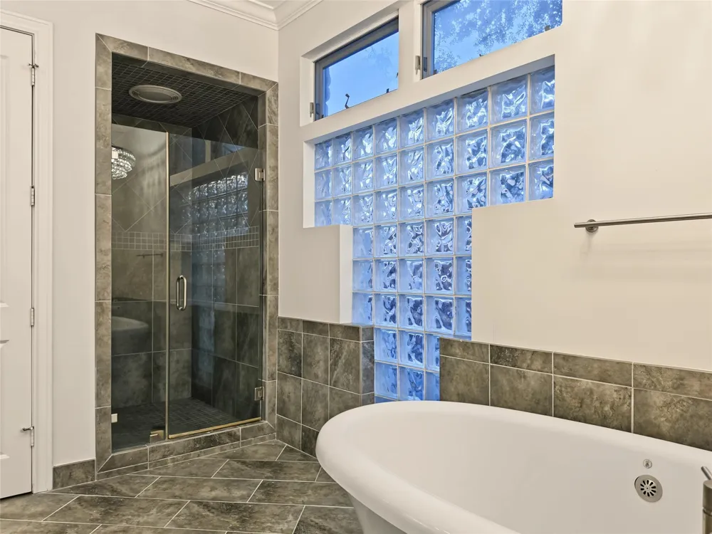 12018 Surrey Lane Bunker Hill Village, TX 77024