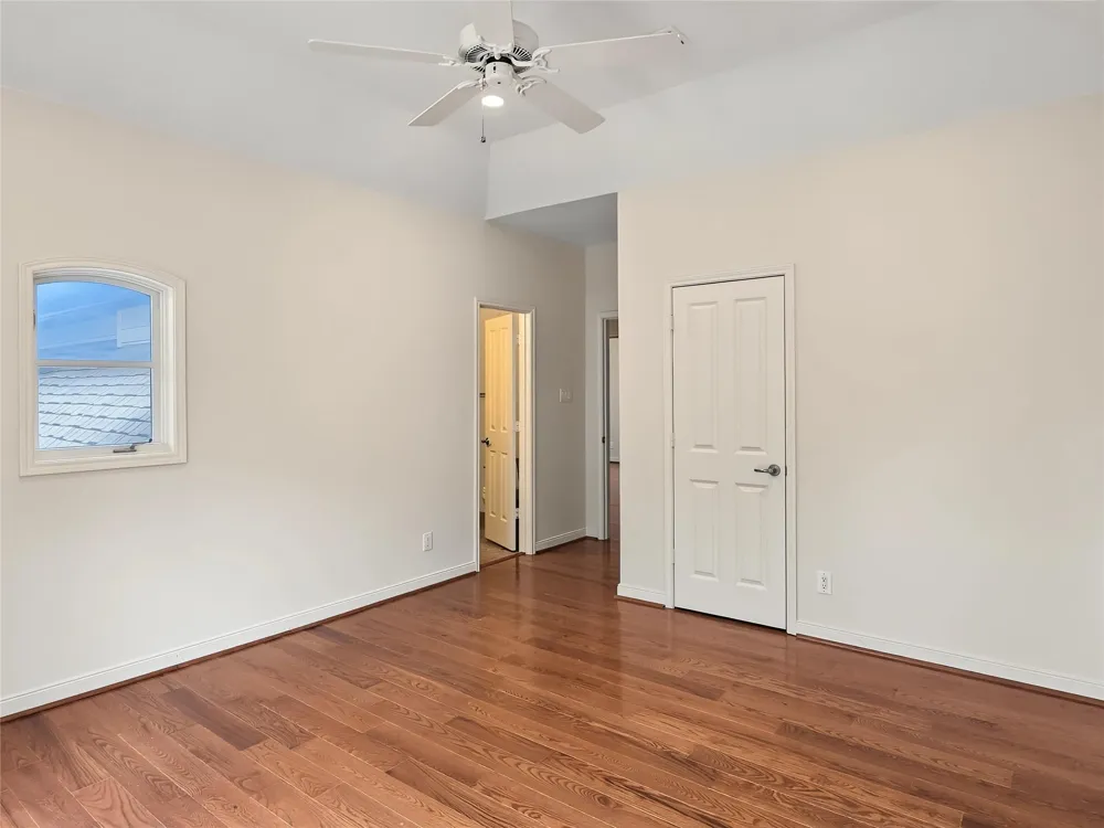 12018 Surrey Lane Bunker Hill Village, TX 77024