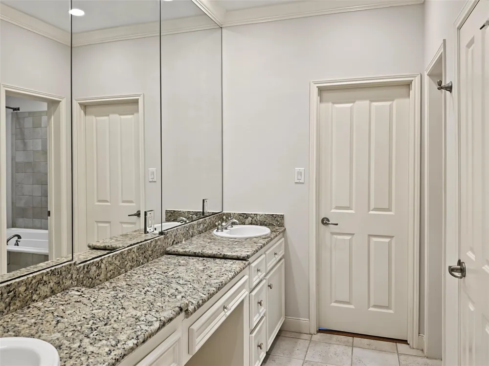 12018 Surrey Lane Bunker Hill Village, TX 77024