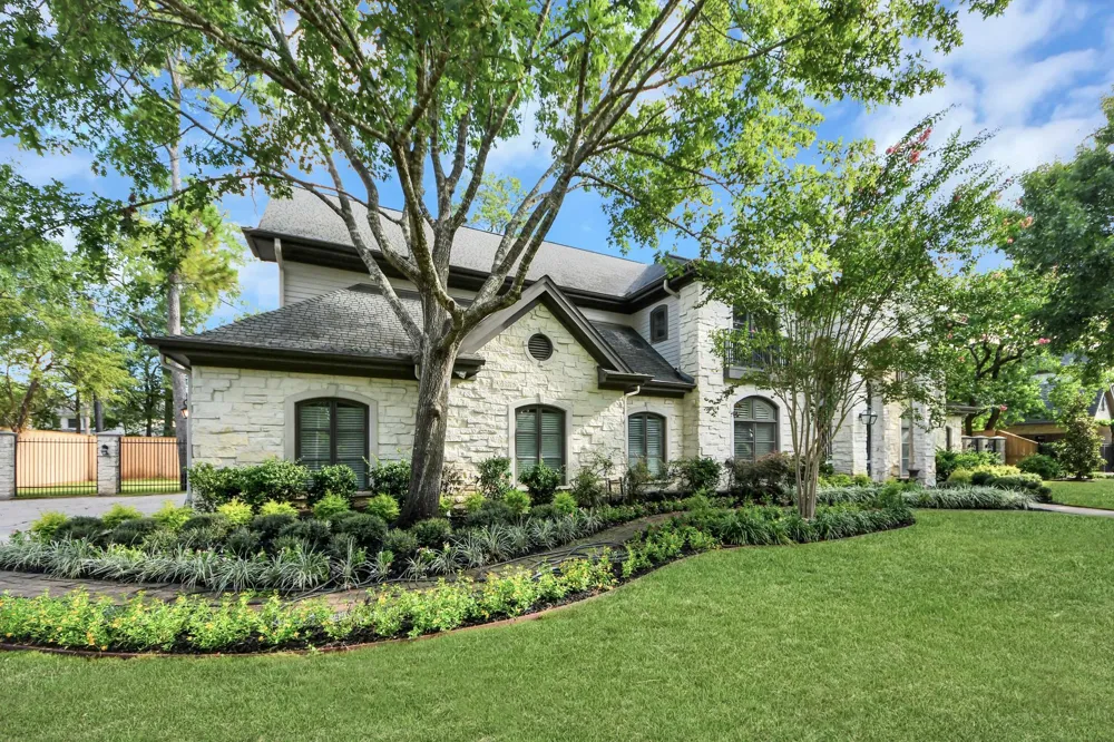 12018 Surrey Lane Bunker Hill Village, TX 77024