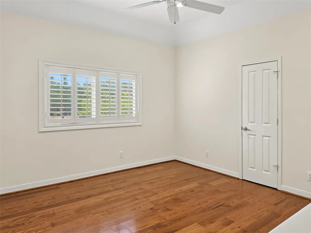 12018 Surrey Lane Bunker Hill Village, TX 77024