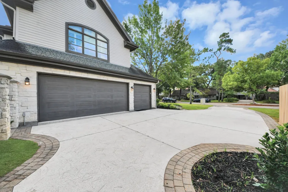 12018 Surrey Lane Bunker Hill Village, TX 77024