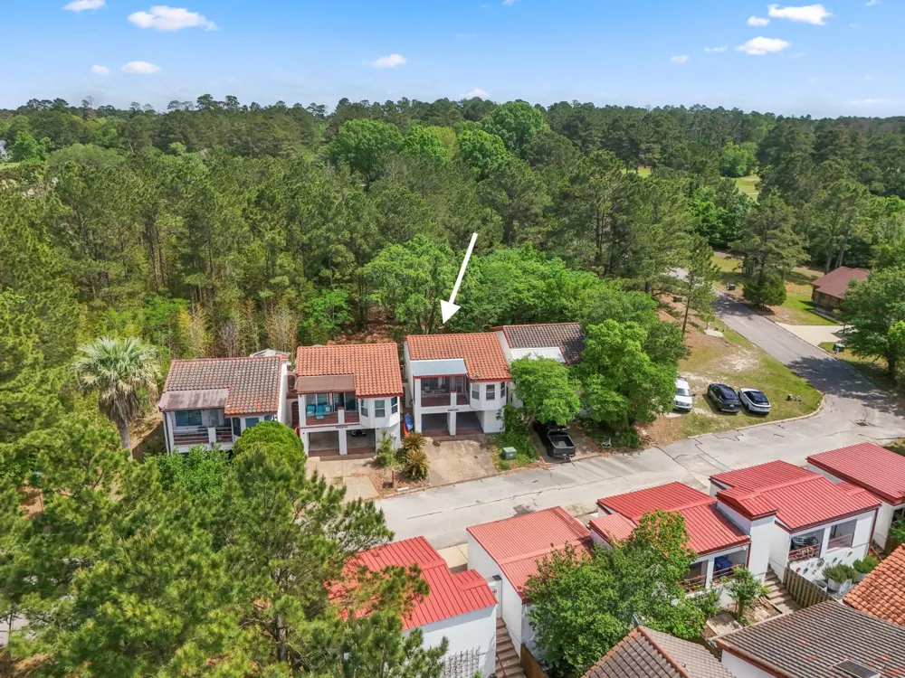 22547 Bayview Circle Huntsville, TX 77320