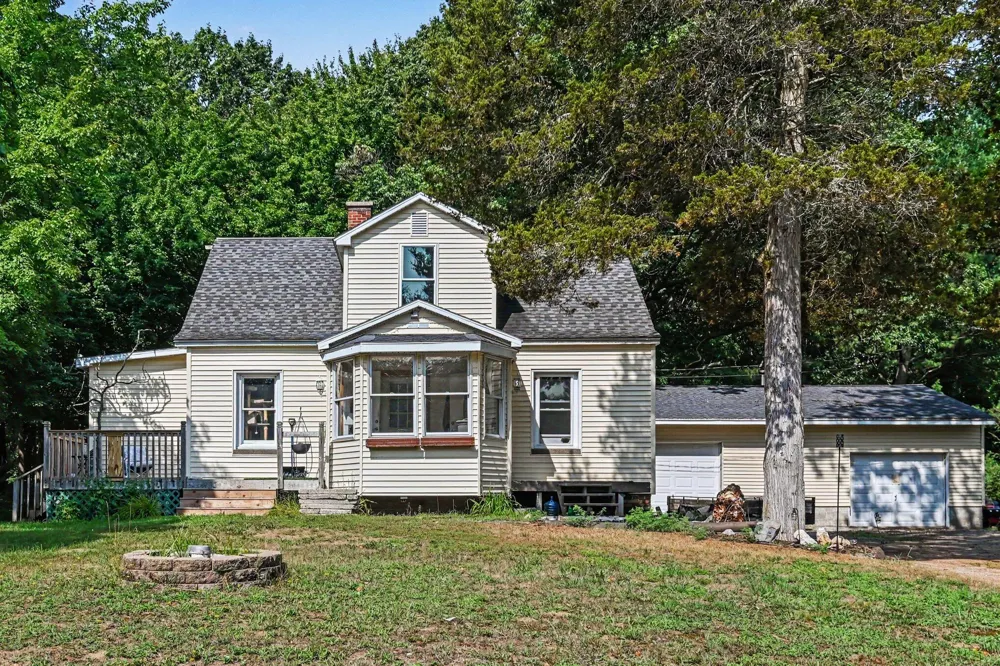 14525 Lakeshore Avenue Grand Haven Charter Township, MI 49417