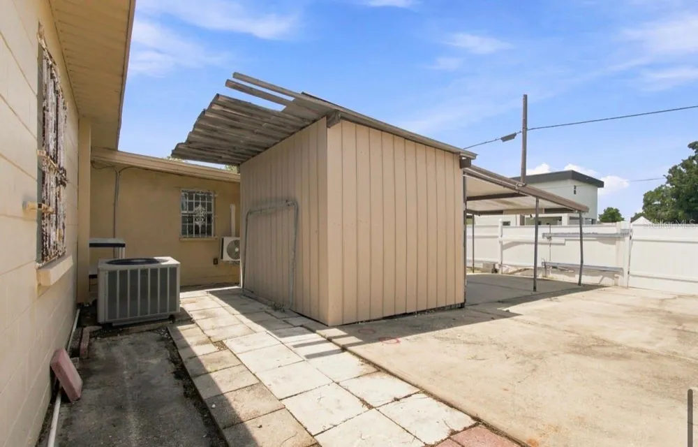 7516 CORTEZ STREET Tampa, FL 33614