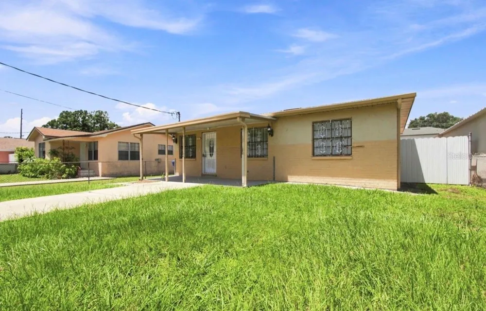 7516 CORTEZ STREET Tampa, FL 33614