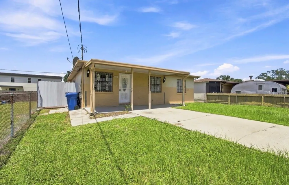 7516 CORTEZ STREET Tampa, FL 33614