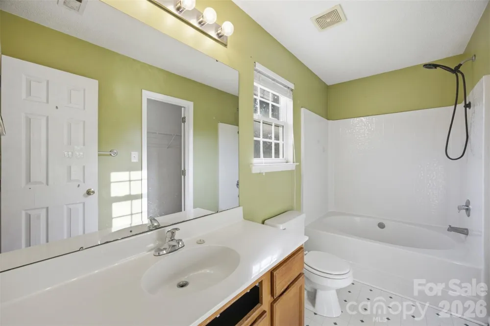 109 Clairwood Drive Mount Holly, NC 28120