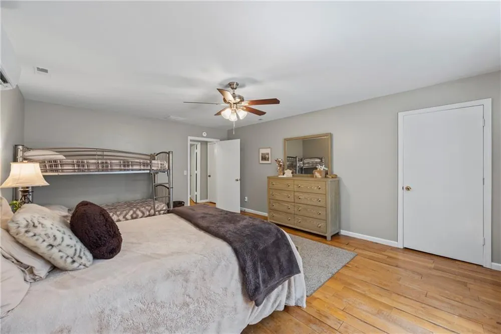 439 Nighthawk View Demorest, GA 30535