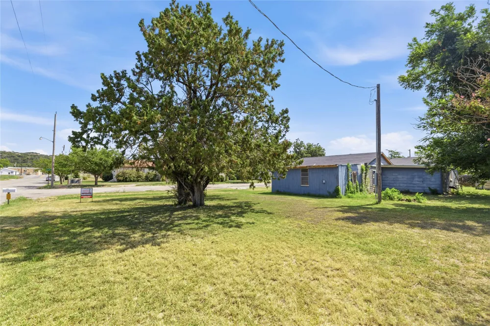 505 Willis Street Santa Anna, TX 76878