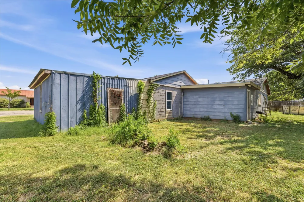 505 Willis Street Santa Anna, TX 76878