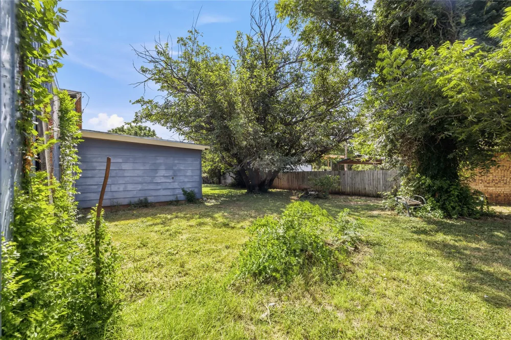 505 Willis Street Santa Anna, TX 76878