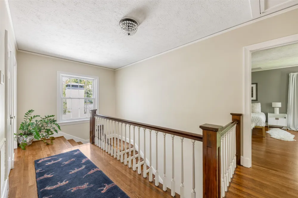 2036 Windsor Place Fort Worth, TX 76110