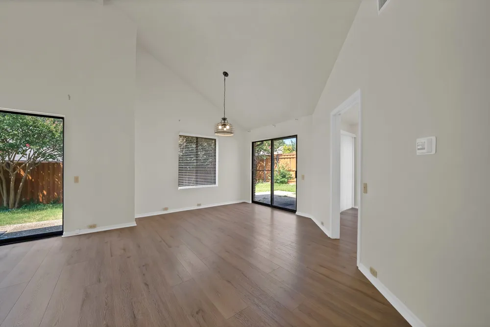 4021 Winter Park Lane Addison, TX 75001