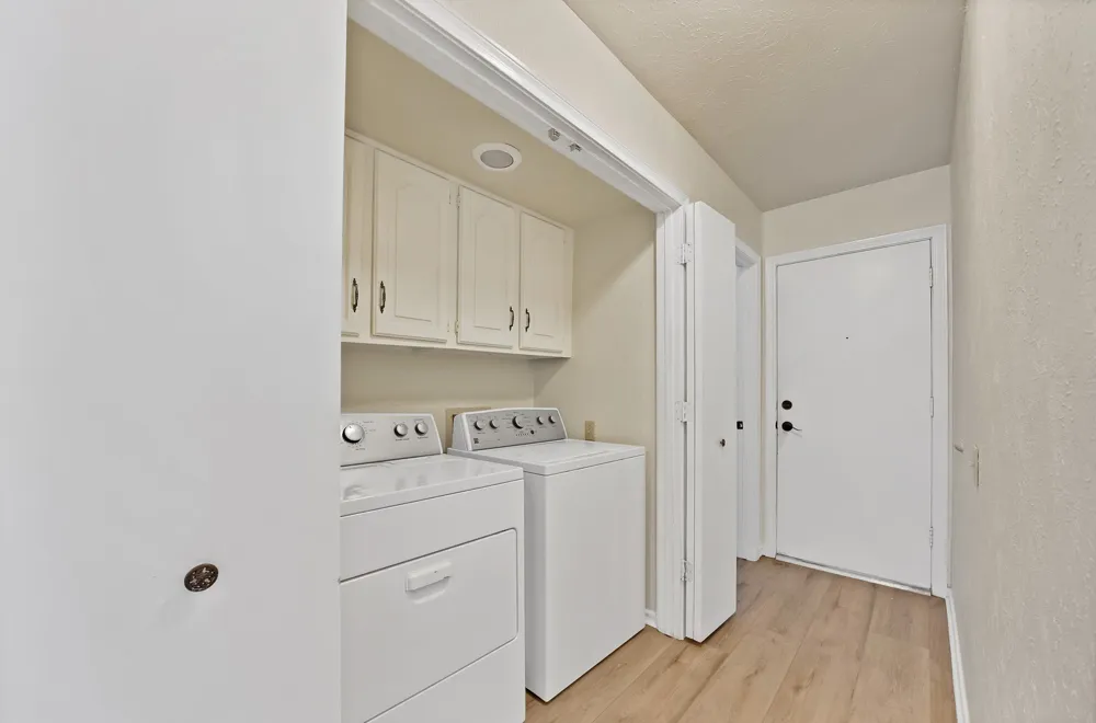 4021 Winter Park Lane Addison, TX 75001