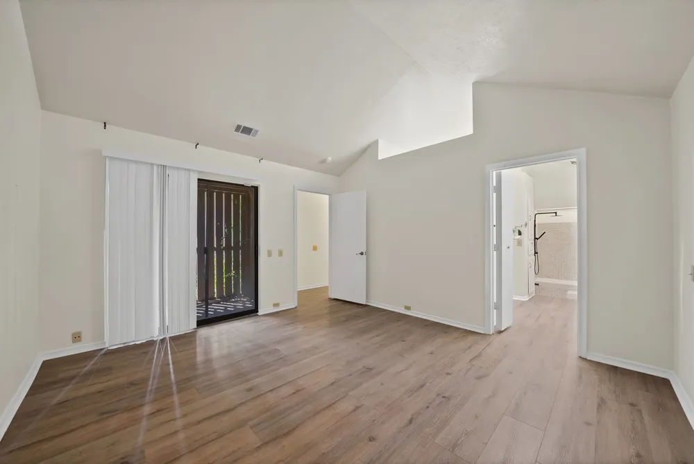 4021 Winter Park Lane Addison, TX 75001