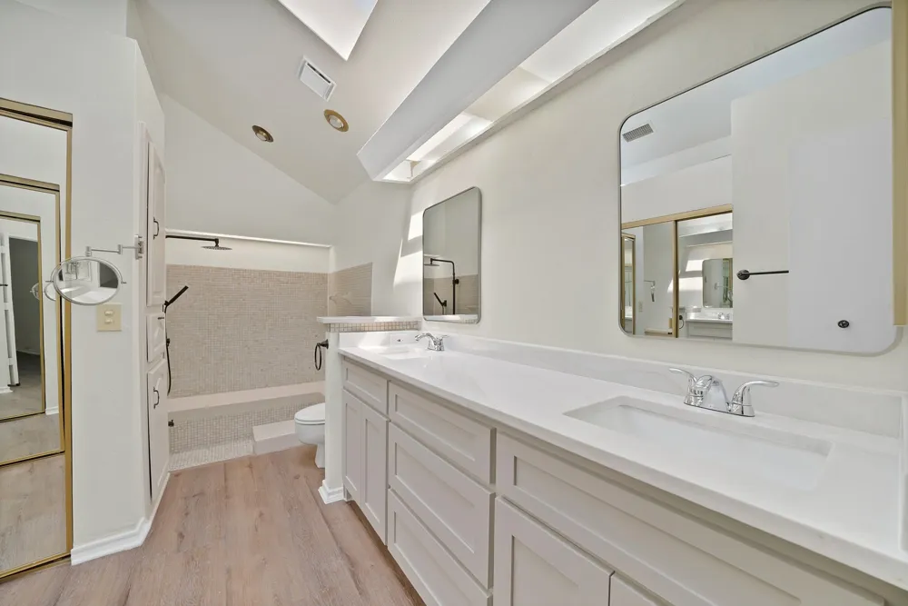 4021 Winter Park Lane Addison, TX 75001