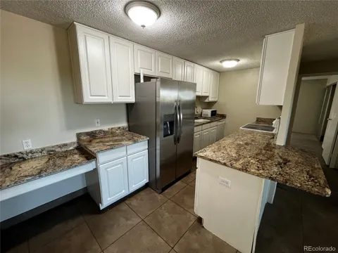 2225 Buchtel Boulevard #901