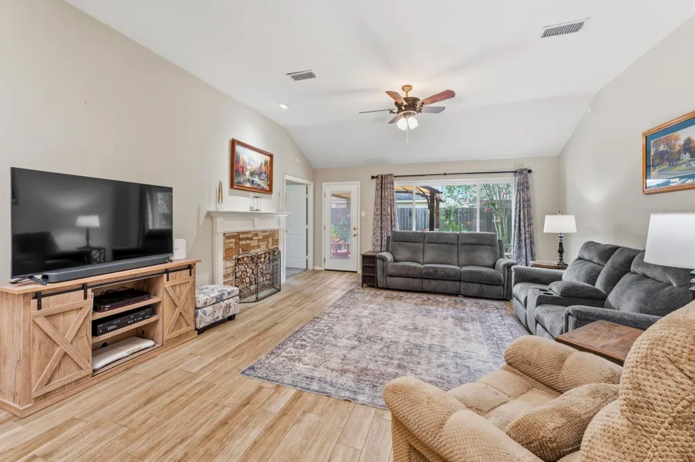 4631 Windy Gorge Drive Kingwood, TX 77345