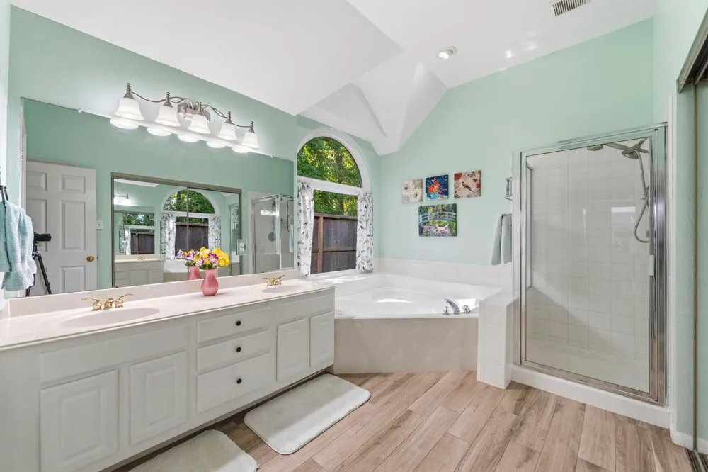 4631 Windy Gorge Drive Kingwood, TX 77345