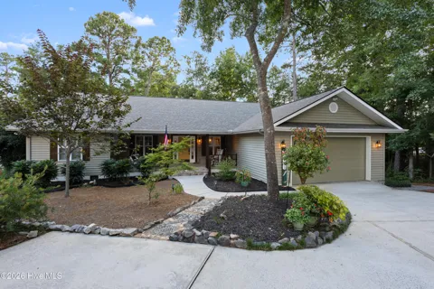 305 Misty Cove
