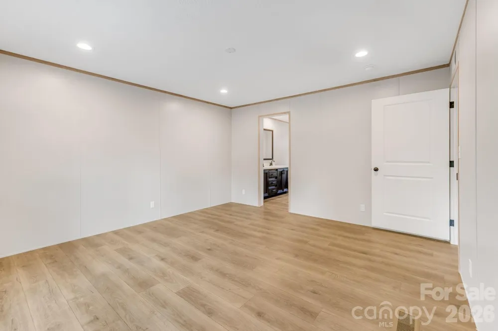 817 Jupiter Road Weaverville, NC 28787