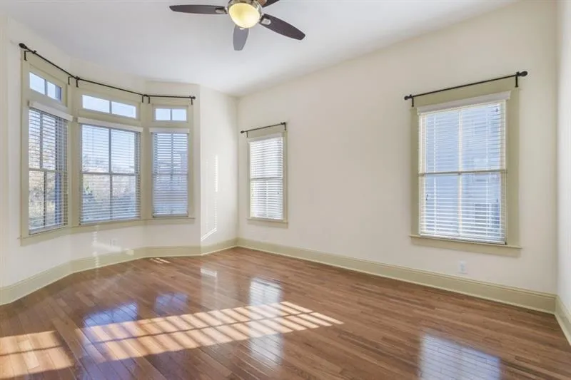 4685 Dogwood Alley Dunwoody, GA 30338