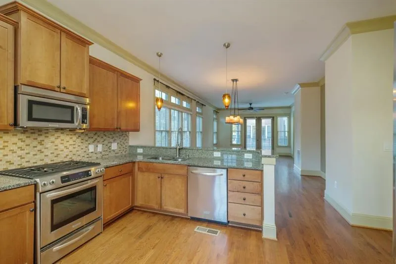 4685 Dogwood Alley Dunwoody, GA 30338