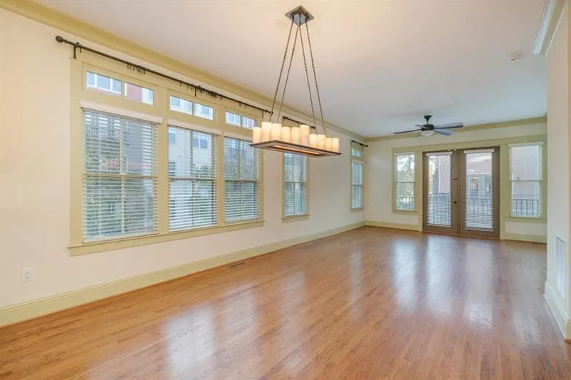 4685 Dogwood Alley Dunwoody, GA 30338