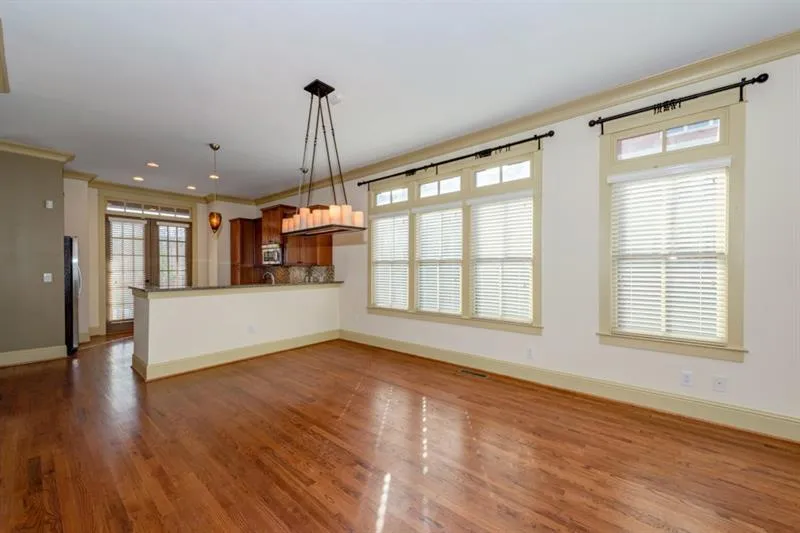 4685 Dogwood Alley Dunwoody, GA 30338