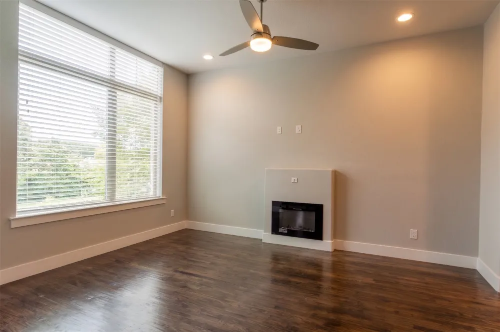 2514 Vintage Street Farmers Branch, TX 75234